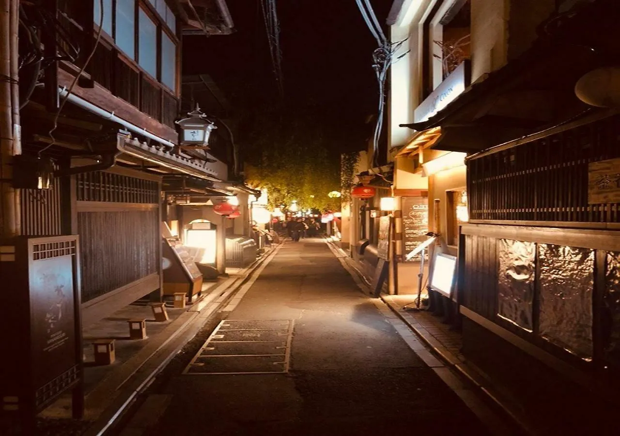 四季々々ぽんと先斗町の京町家 Villa Kyoto Japan