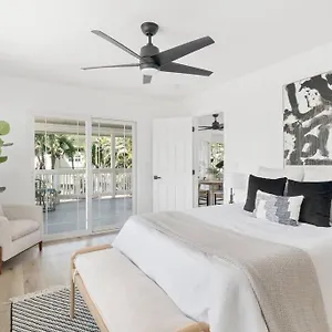 Serenity By The Sea Ultimate Beachfront Escape , Hau'ula United States